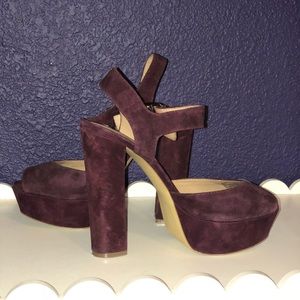 || Steve Madden Platform Pumps ||